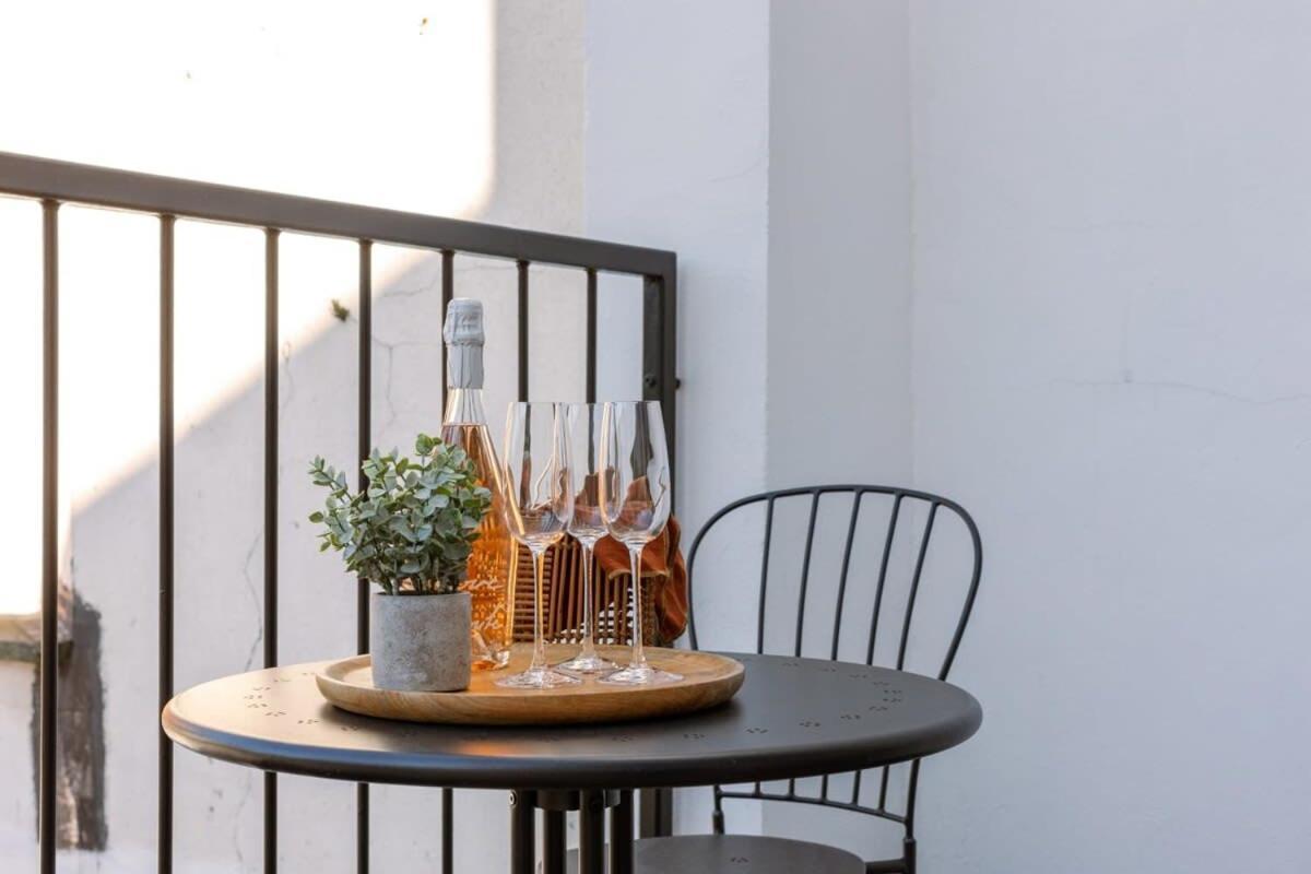 Huswell - Industrial Apartment With Terrace In Antwerpen Kültér fotó